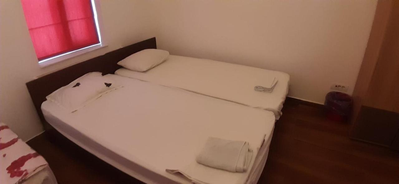 Happyrooms Piata Romana