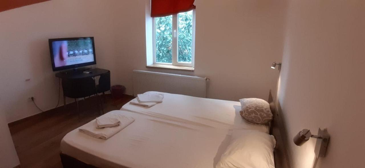 Hotel Happyrooms Piata Romana