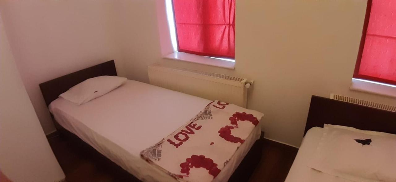 Happyrooms Piata Romana Hotel Bucarest