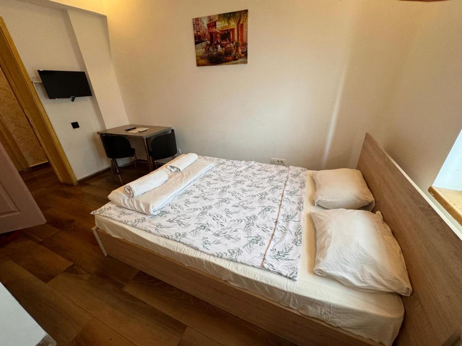Happyrooms Piata Romana 3* Bucarest