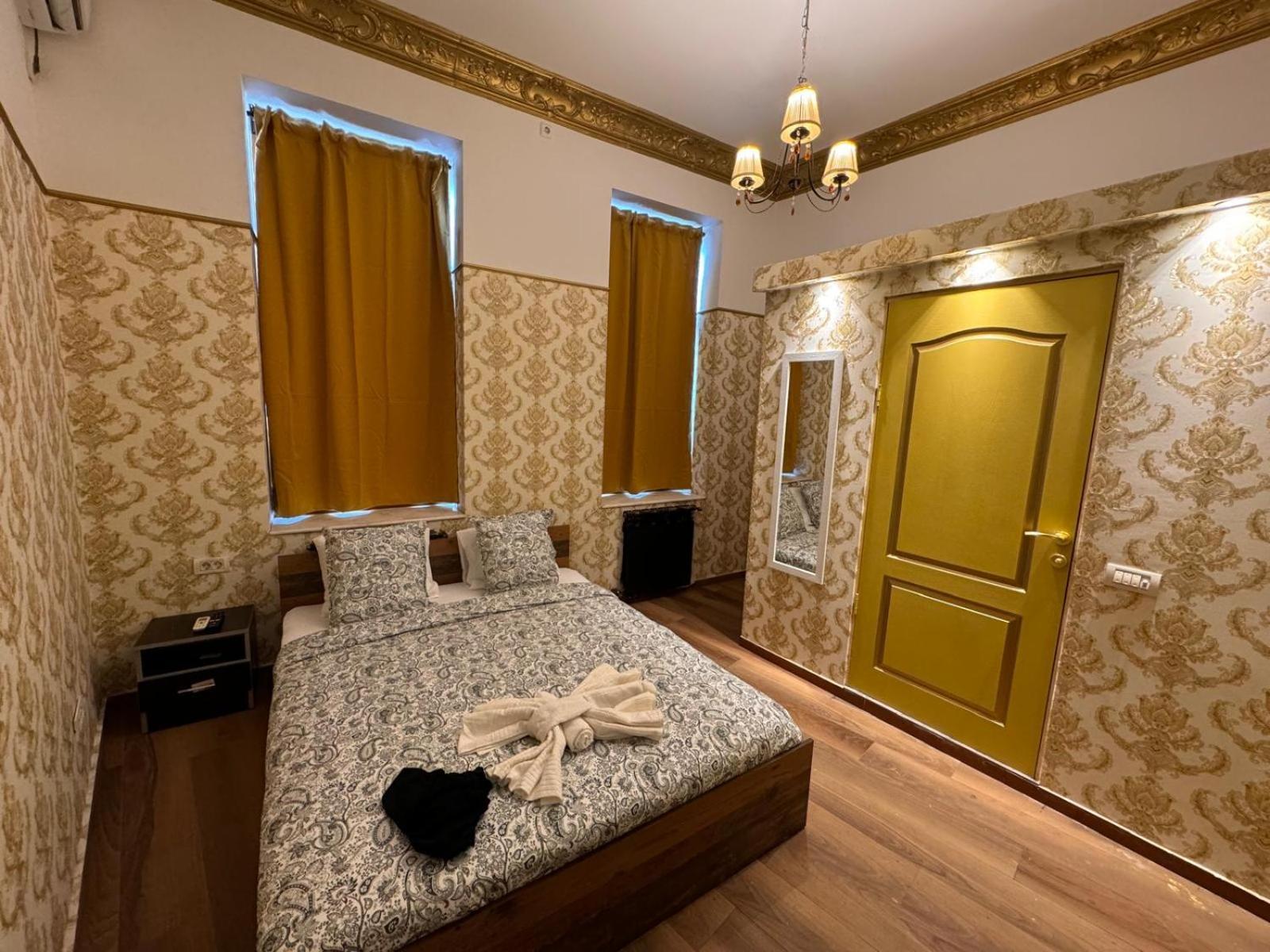 Happyrooms Piata Romana 3* Bucarest